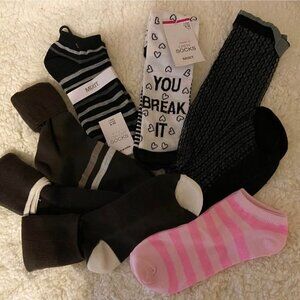 NEW 7 Pairs Assorted Women Socks